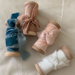 Set of 4 rolls of ribbons